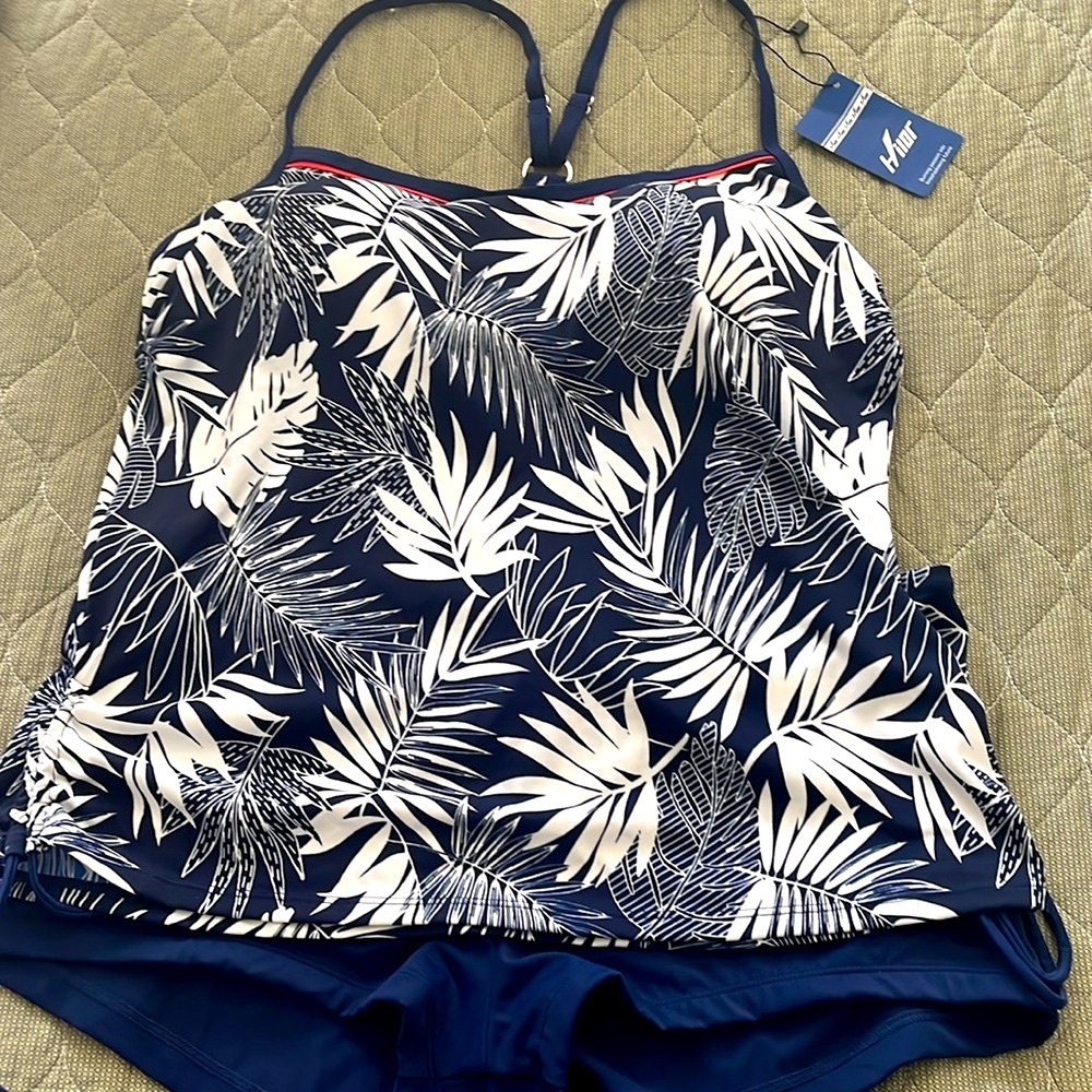 NWT Navy and White Leaf Print Tankini Top